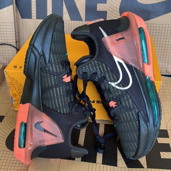 Nike LEBRON WITNESS VI Black/Metallic Silver Sequoia Men’s ••• - Picture 12 of 16